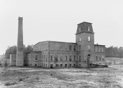 Coleman Manufacturing Company, Concord, North Carolina, ca.1899 door American Photographer